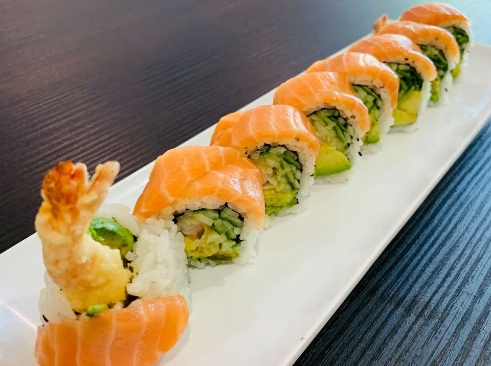 157. Golden Dragon Roll (10pcs) -- A-la-carte | Oishii Sushi